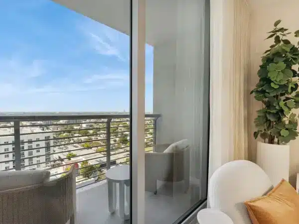 CIRC_RESIDENCES_Hollywood_05